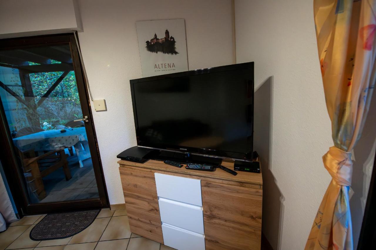 Schoene Ferienwohnung In Ruhiger Lage Altena Kültér fotó